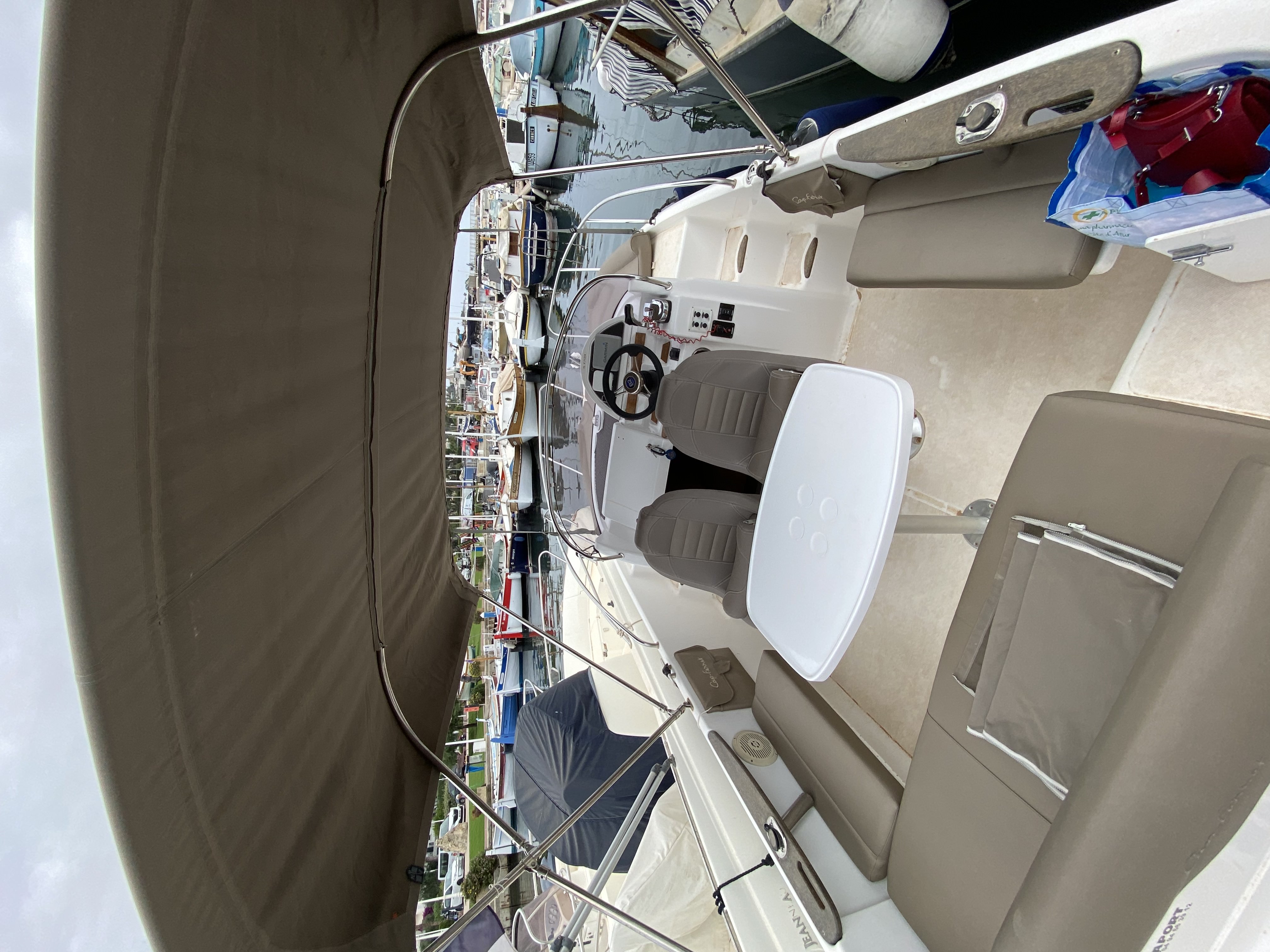 slider 3 B2 Marine Cap Ferret 672 Sun Deck Premium